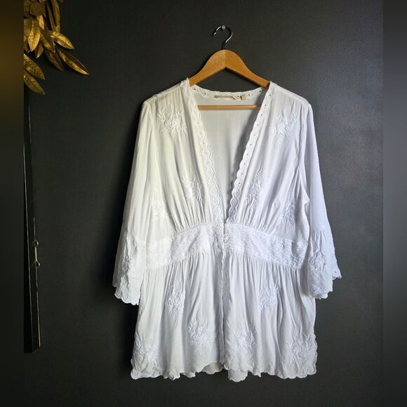 Soft Surroundings Icon Melissani Tunic White Embroidered Eyelet Size L Boho - Picture 1 of 14